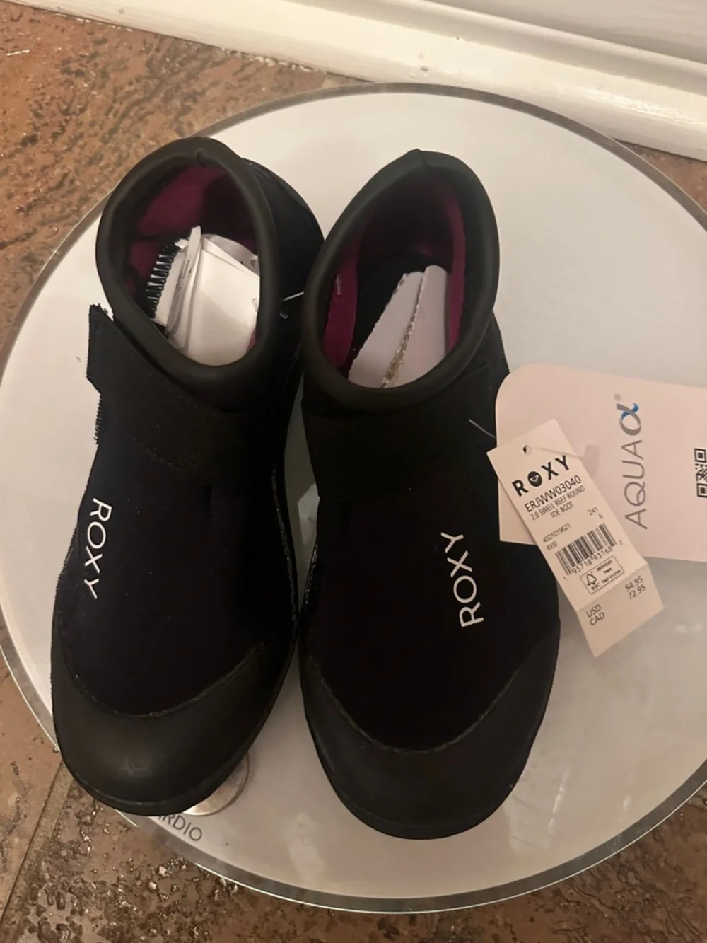 Roxy Black Water Shoes with Purple Lining